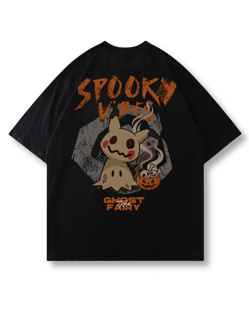 Spooky Vibes oversized shirt in black – cute costumed ghost with a candy bucket